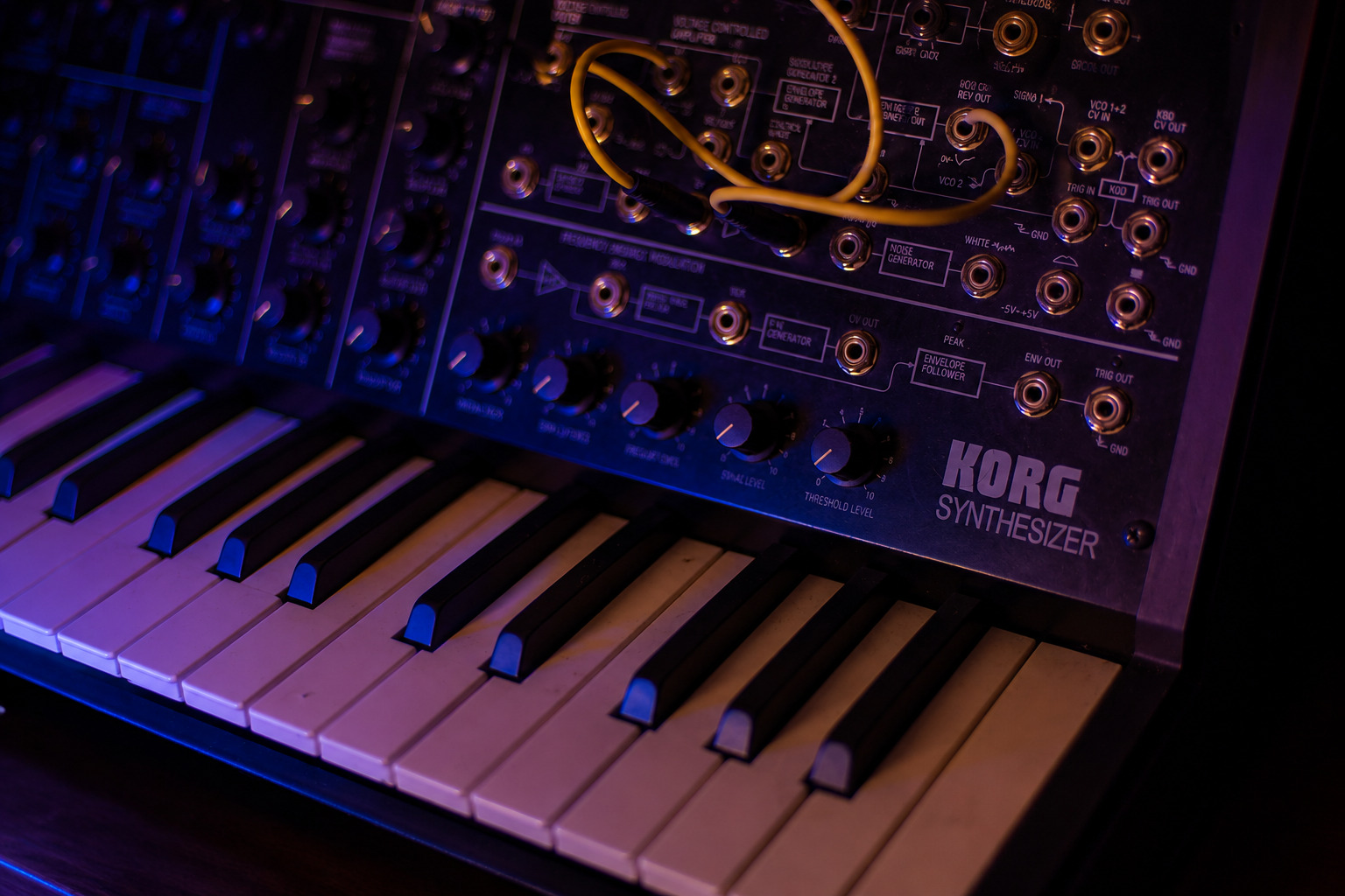 Synthétiseur Korg MS-20 au studio